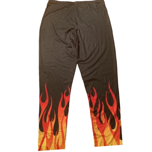 ⚜️Blackheart Flame Leggings! NWOT! - Picture 5 of 7